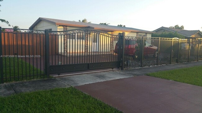 Building Photo - 11730 SW 180th St Rental