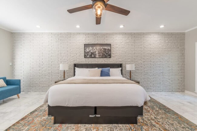 Photo - 441 GA-279 Unit ID1019263P