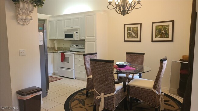 Photo - 445 Robin Hood Cir Unit 201