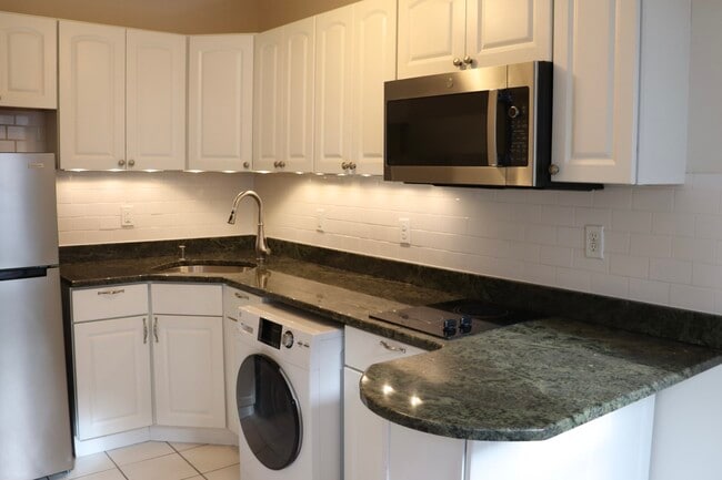232 Newbury St Unit 42