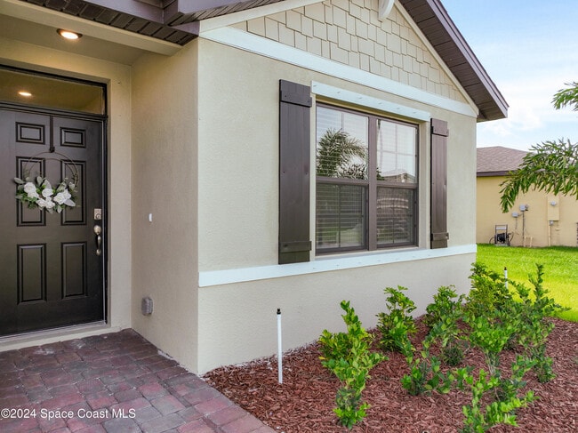 Photo - 2243 Capital Dr