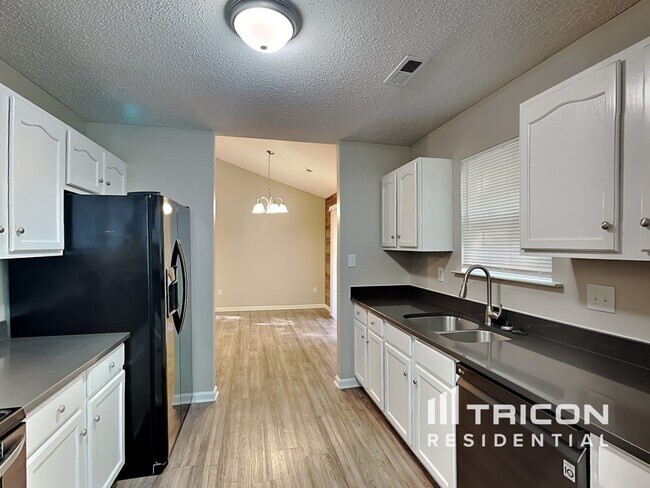 Photo - 700 Continental Dr