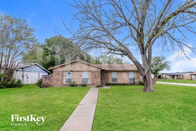 Photo - 1933 Whitney Dr House