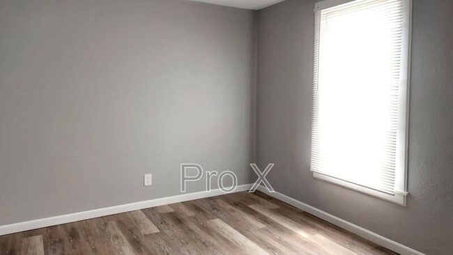 Photo - 510 E Washington St