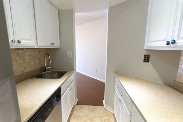 Photo - 222-222 The Esplanade