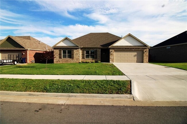 Photo - 851 Petit Jean St