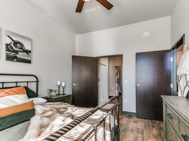 1 Bedroom- Bedroom