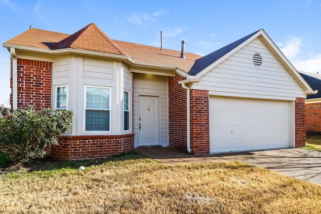 Photo - 1024 Scofield Dr