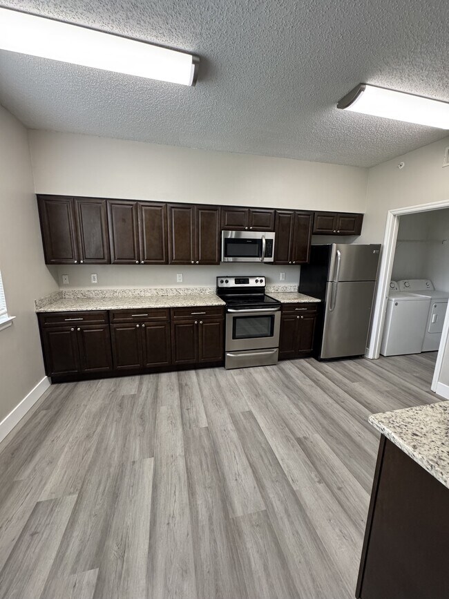 Photo - 10825 Windsor Walk Dr