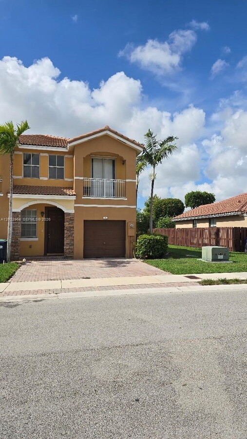 Photo - 10201 NW 10th St