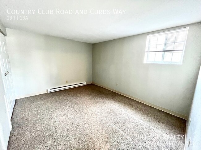 Photo - 681 Country Club Rd Unit E