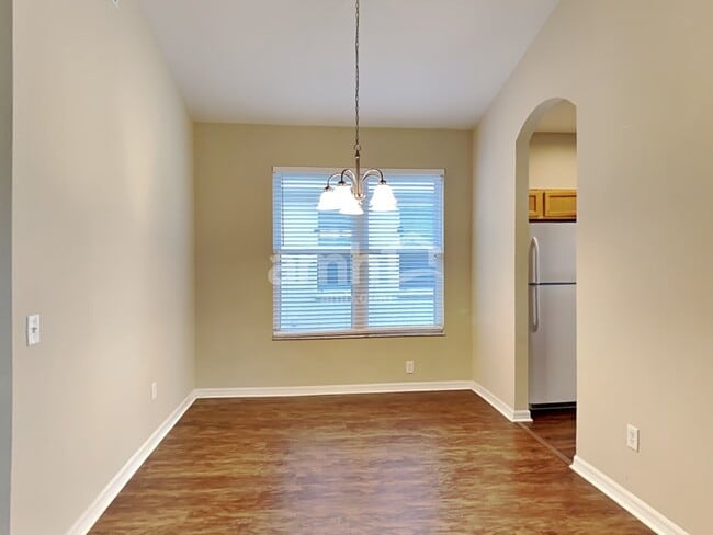 Photo - 4840 Windingbrook Trail