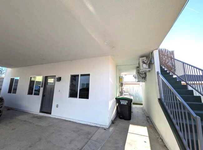11033 Burin Ave