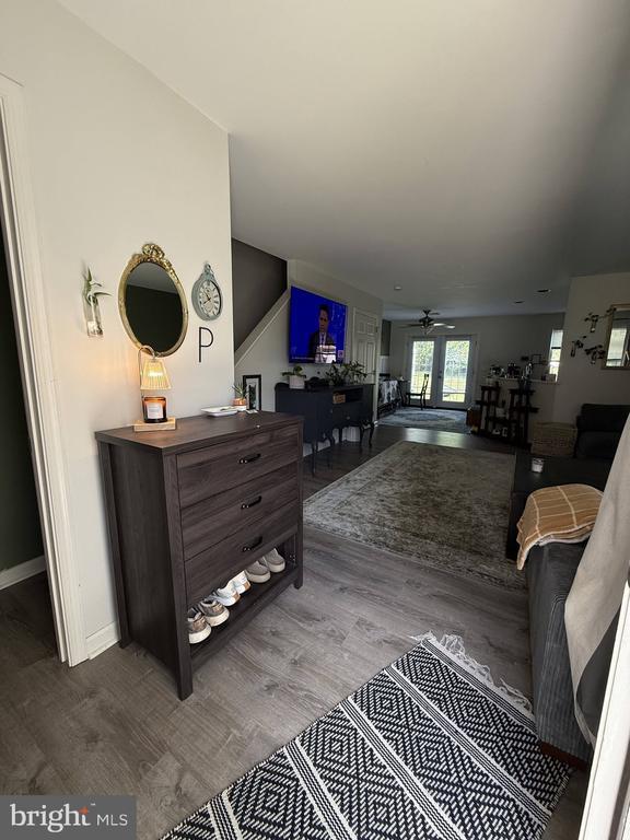 Photo - 102 Partridge Cir