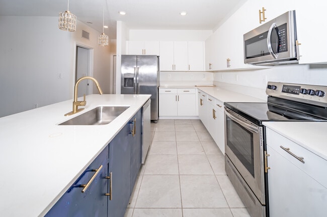 Building Photo - 21331 SW 127th Ct Rental