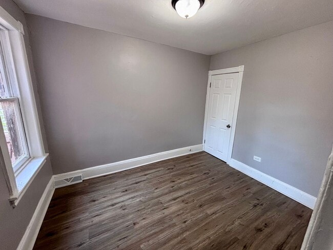 Photo - 3 Bedroom Home on Walnut St, Trenton