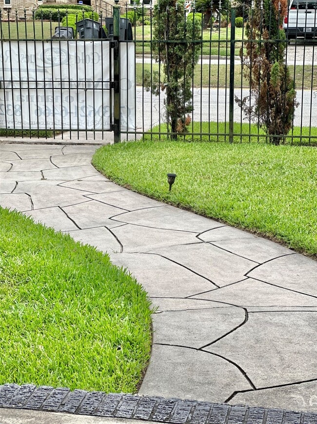 Photo - 2424 Southmore Blvd