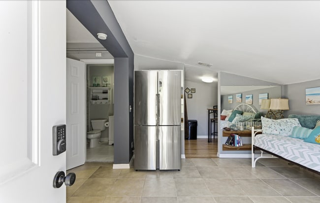 Photo - 1811 Eastern Dr Unit 1811 Eastern Dr.