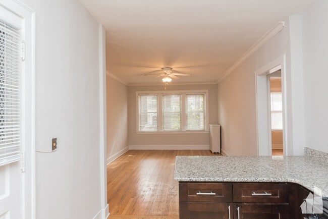 Building Photo - 7440 N Artesian Ave Unit 2434-3