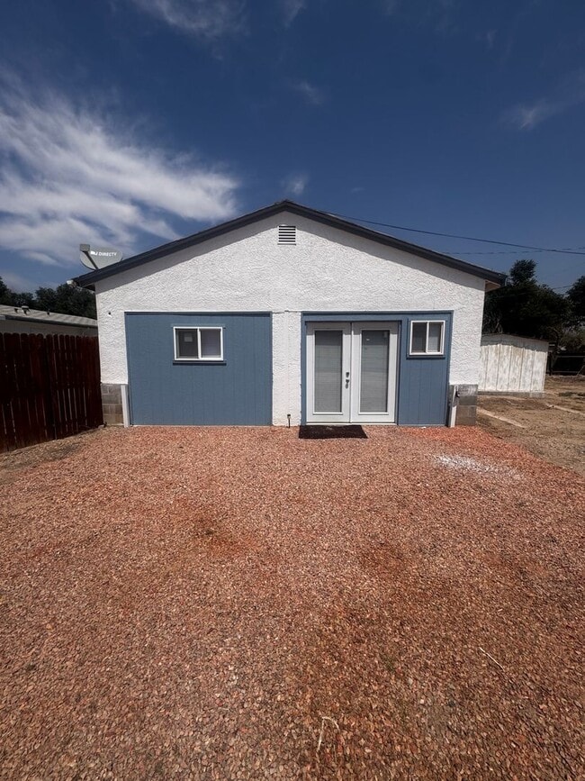 Building Photo - 620 Edna Ln Unit #B