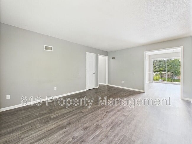Photo - 8038 Campbell St Unit 8044