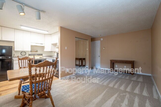 Photo - 3363 Madison Ave Unidad 324