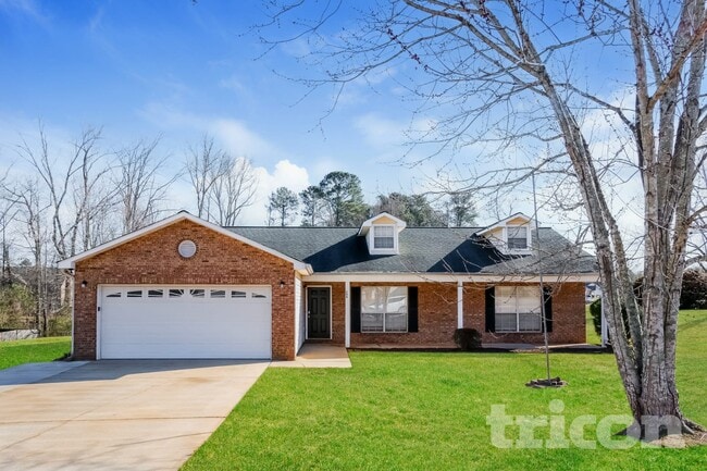 Building Photo - 206 Whistle Way