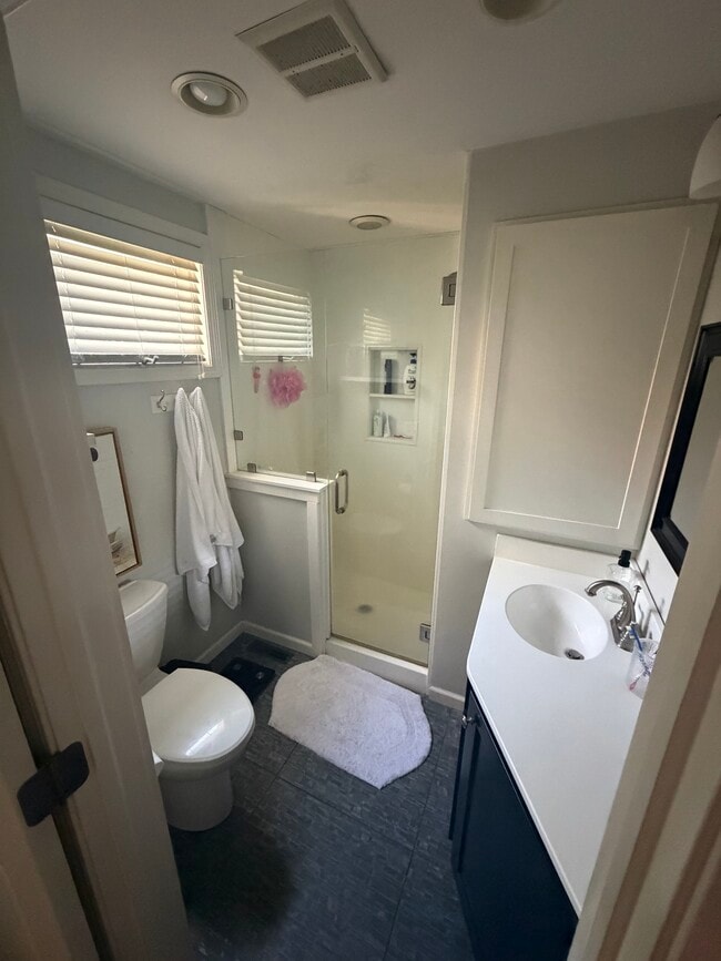 10 Rundel Park Unit Charming First-Floor Apartment on Rundel Park