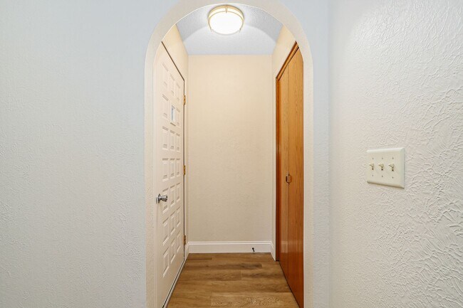 328 S Kiowa Ct