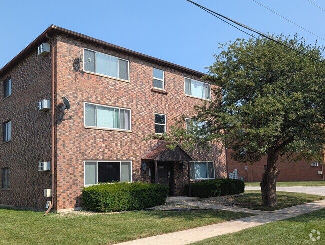 Building Photo - 14043 Kilpatrick Ave Unit 3N Rental