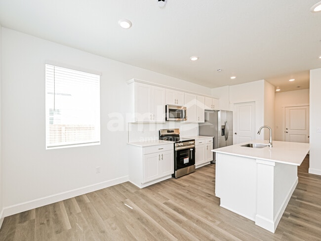 Photo - 10052 Potomac St