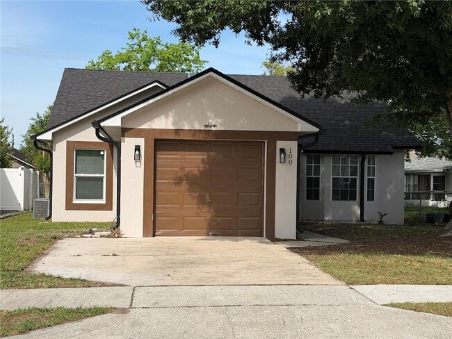 Building Photo - 100 Little Fox Ave