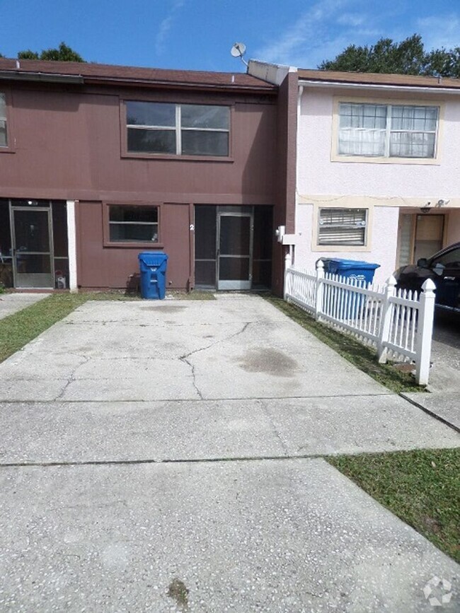 Building Photo - Spacious 2bdrm/1.5bath Townhome ** Ready N...