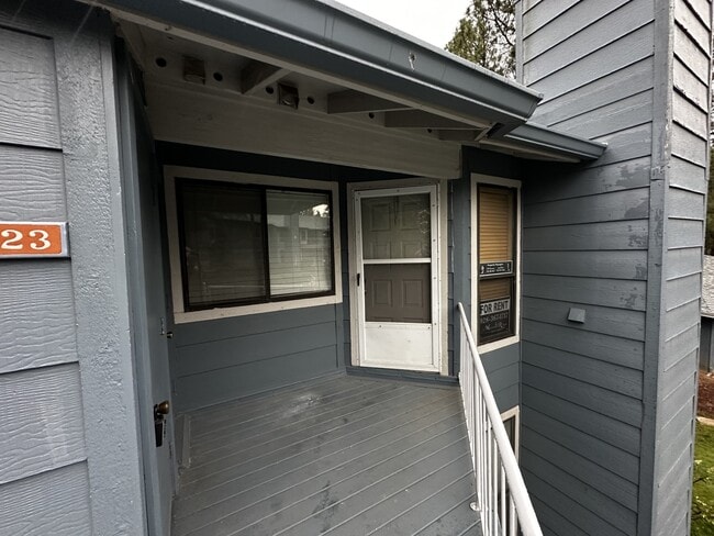 Building Photo - 2700 S White Mountain Rd Rental