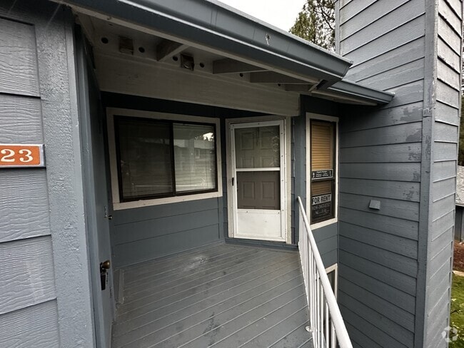 Building Photo - 2700 S White Mountain Rd Rental