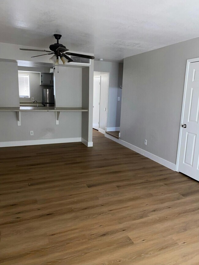 Photo - 2814 E Le Marche Ave