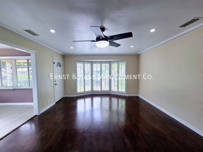 Photo - 2160 San Francisco Ave