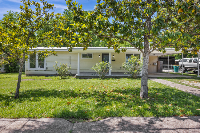 Photo - 705 E 9th Ave House