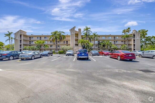 Building Photo - 14307 Bedford Dr Unit 107 Rental