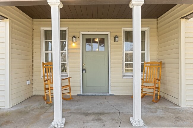 Photo - 18218 Buck Rd