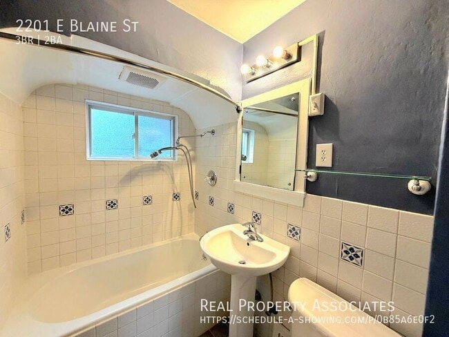 Photo - 2201 E Blaine St