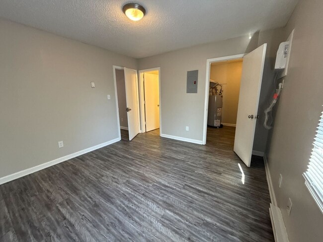 Photo - 308-J Jefferson St-