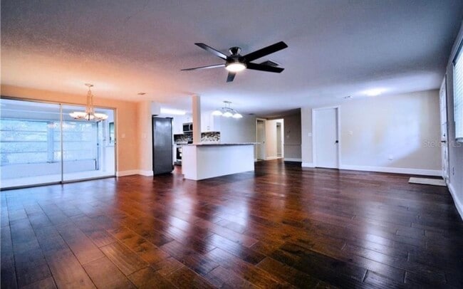 Photo - 8504 Sunflower Ln