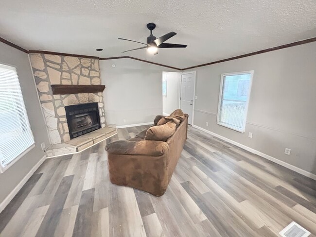 Photo - 7013 Timber Ridge N