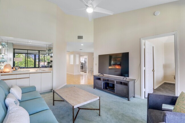 Photo - 6101 SE Landing Way Unit 15