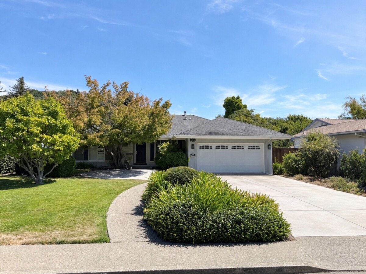 Photo - 138 San Carlos Way