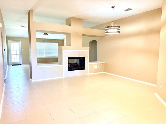 Photo - 23023 Canal Rd