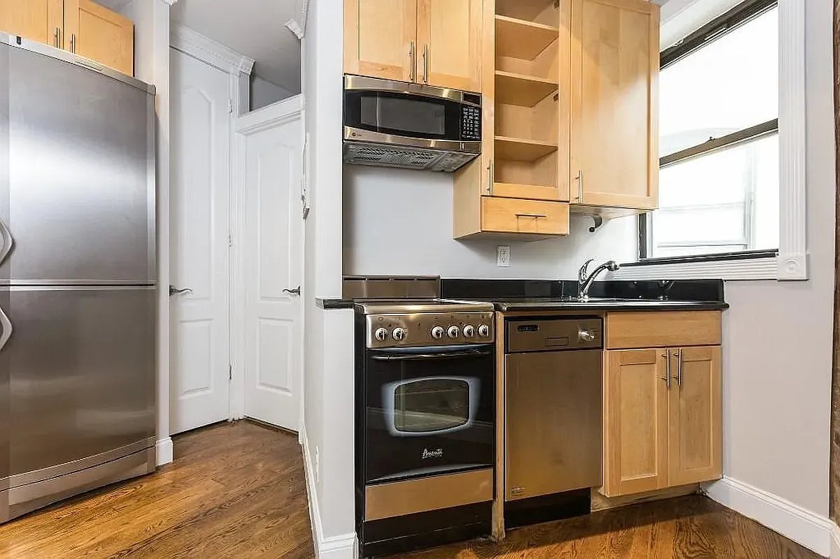 Photo - 232 Elizabeth St Unit 5E