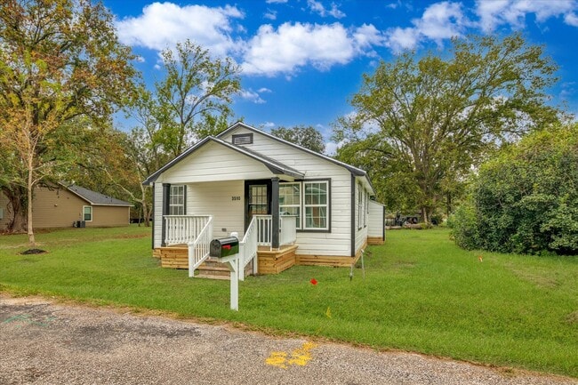 Photo - 3510 Brooks St