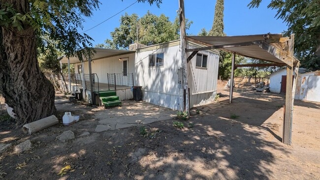Building Photo - 2 Bedroom 1 Bath Mobile Home